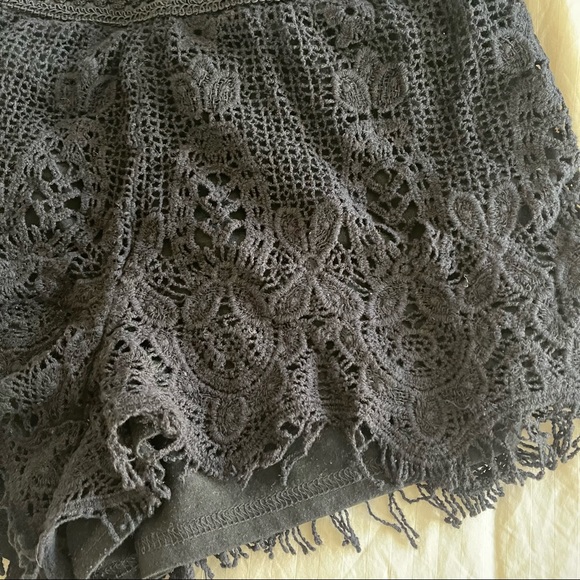 Bundle of 4 black shorts size medium or size 6 - Picture 14 of 14